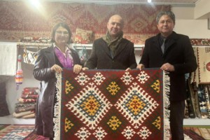 Vali Mehmet Fatih Serdengeçti Karatepe Kilimlerini Yerinde İnceledi