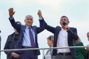 Zeydan Karalar’a Adana’da Tarihi Karşılama: Meydanlar Doldu Taştı