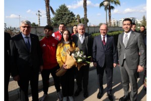 Gençlik ve Spor Bakanı Osman Aşkın Bak Osmaniye’de