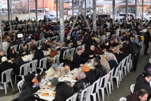 İbrahim Çenet Osmaniye’de Mahalle İftarında Vatandaşlarla Bir Araya Geldi