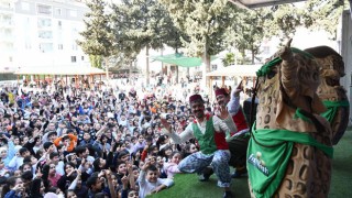 Osmaniye’de Hacivat-Karagöz Gösterisi Büyük İlgi Gördü