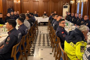 Toprakkale’de Jandarma’dan İftar Programı: Protokol Aynı Sofrada Buluştu