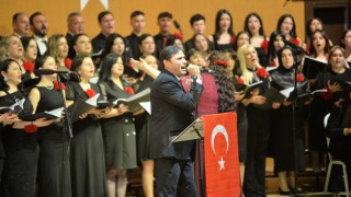 Osmaniye’de “Ezgilerde Vatan” Konseri Büyük İlgi Gördü