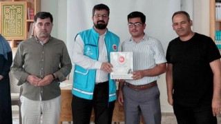 Umre Ödüllü Yarışma Başarısı Gösteren Öğrencilere Ödül