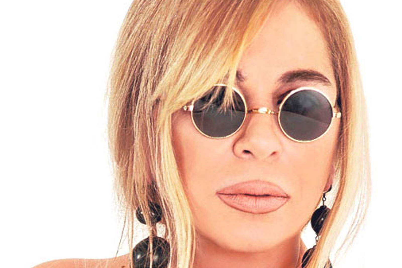 Zerrin Özer ( Hani Dünya Tatlısı )