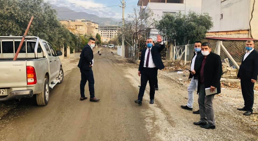 Başkan Öner yol yapım çalışmalarını inceledi