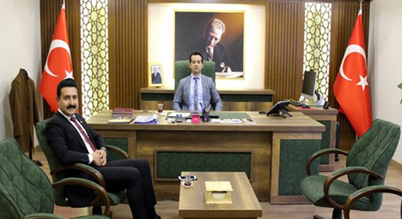 Kaymakam’a veda ziyareti