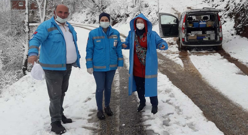 Zorlu Kış Şartlarına Rağmen Çalışmalarını Sürdürüyorlar