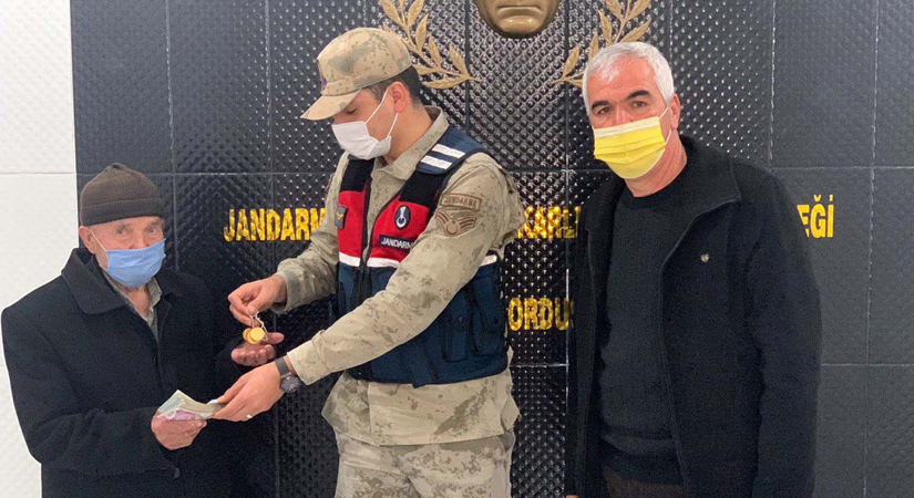 Babasının altınlarını çalan şüpheli yakalandı