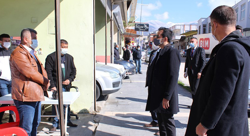 Kaymakam Almalı, çarşıda denetimler yaptı