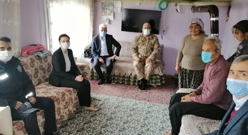 Kaymakam İdil Özdemir Ev Ziyaretinde