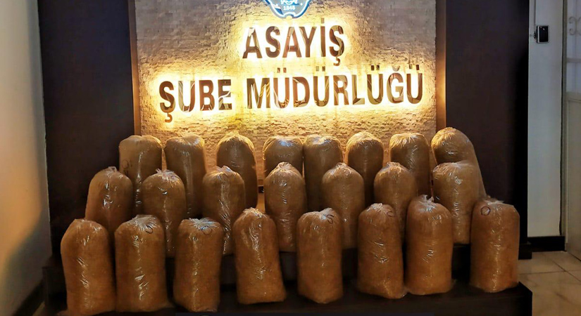 100 kilo kıyılmış kaçak tütün ele geçirildi