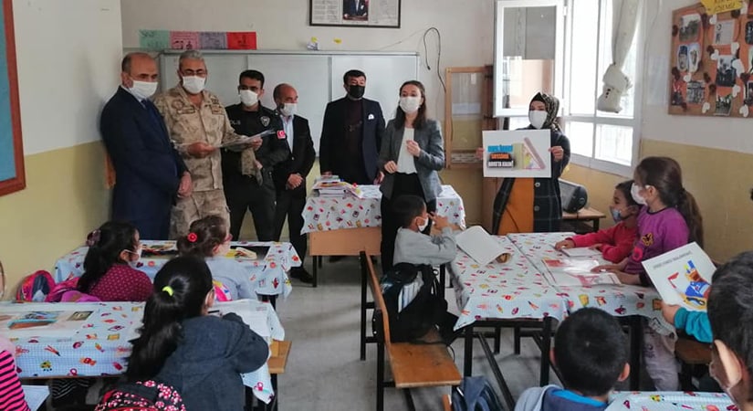 Kaymakam Özdemir, Deprem programında konuştu