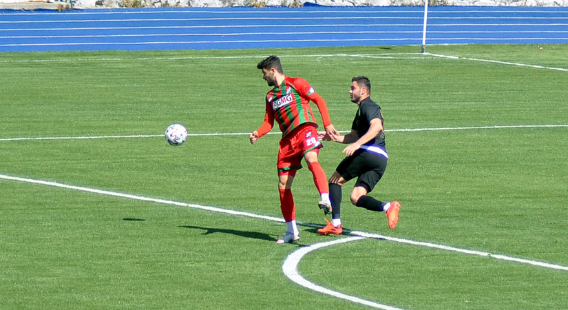 Osmaniyespor Kendi Evinde Cizrespor İle Berabere Kaldı 0-0