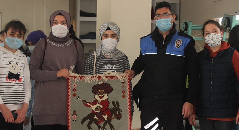 Polisler’den çocuklara yönelik kamp etkinliği