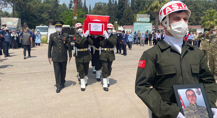 Şehit Mustafa Çalım, son yolculuğuna uğurlandı
