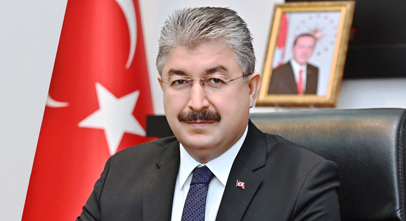 Vali Yılmaz, Gençlere mesaj verdi