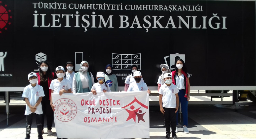 Dijital Tır, ziyaretine çocuklar da ilgi gösterdi