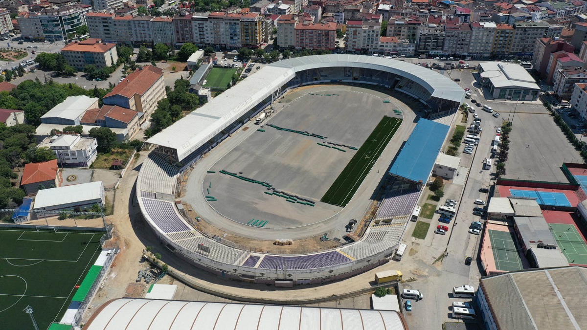 Gebze Stadı’nın halısı seriliyor