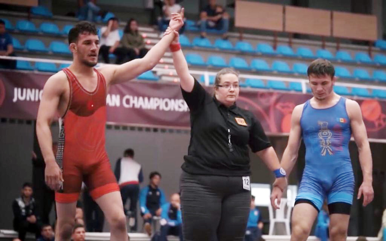 Kağıtspor’un başarılı güreşçileri Milli Takım yolunda