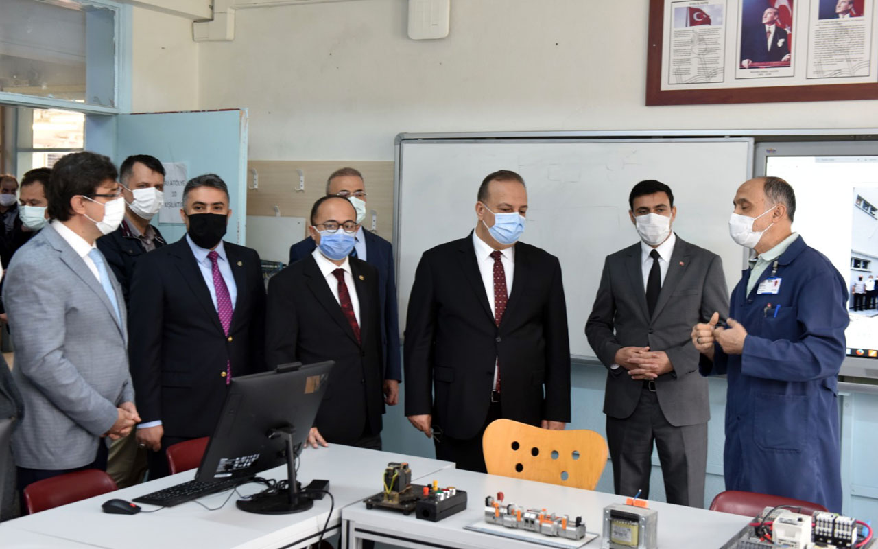 Bursa’da meslek liselerine dijital destek