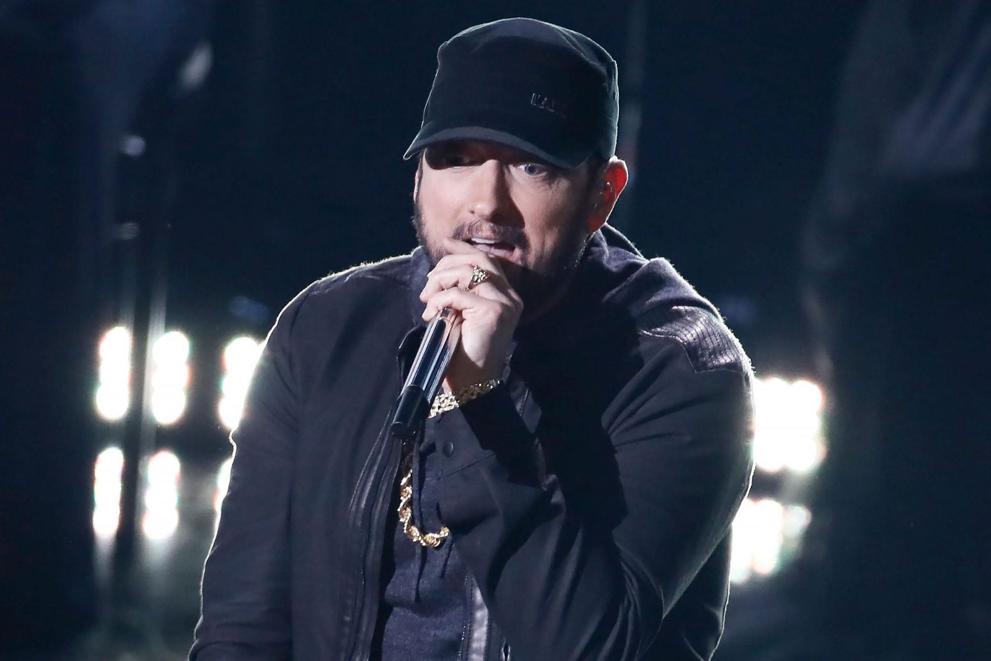 Eminem Youtube rekoru kırdı!