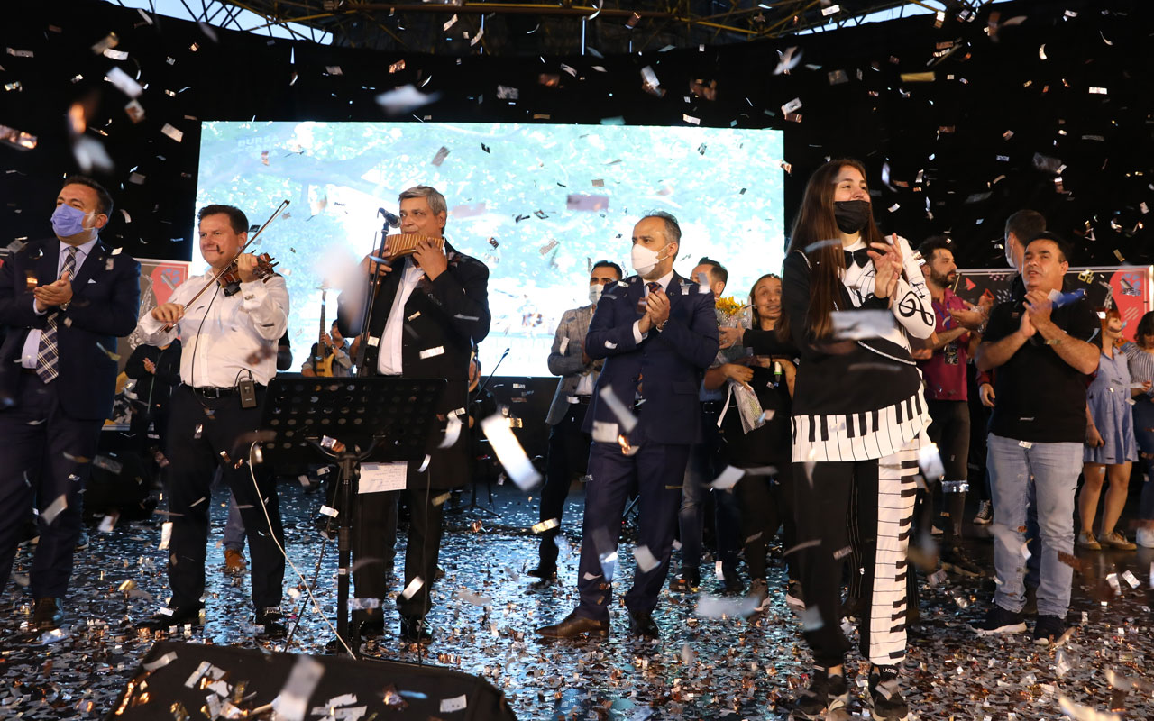 Bursa müziğe doydu