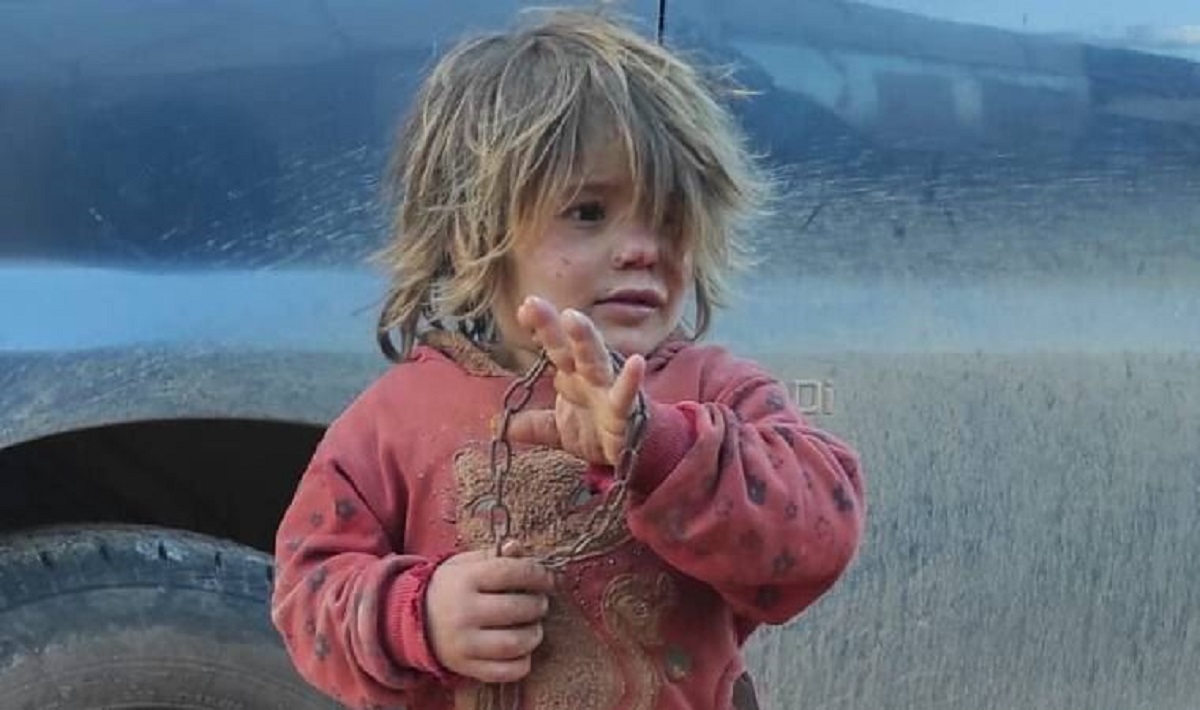 İdlib’de babasının zincirlediği 6 yaşındaki çocuk açlıktan öldü