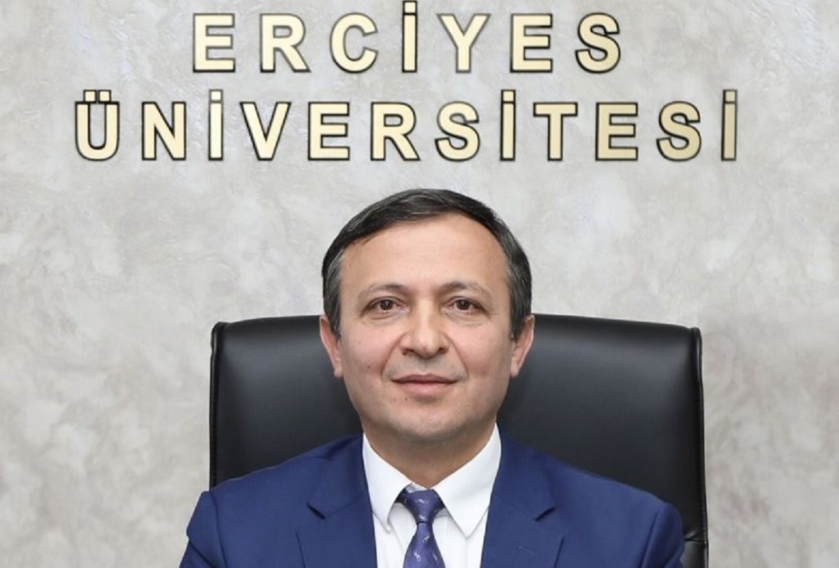 Prof. Dr. Mustafa Çalış’a büyük gurur