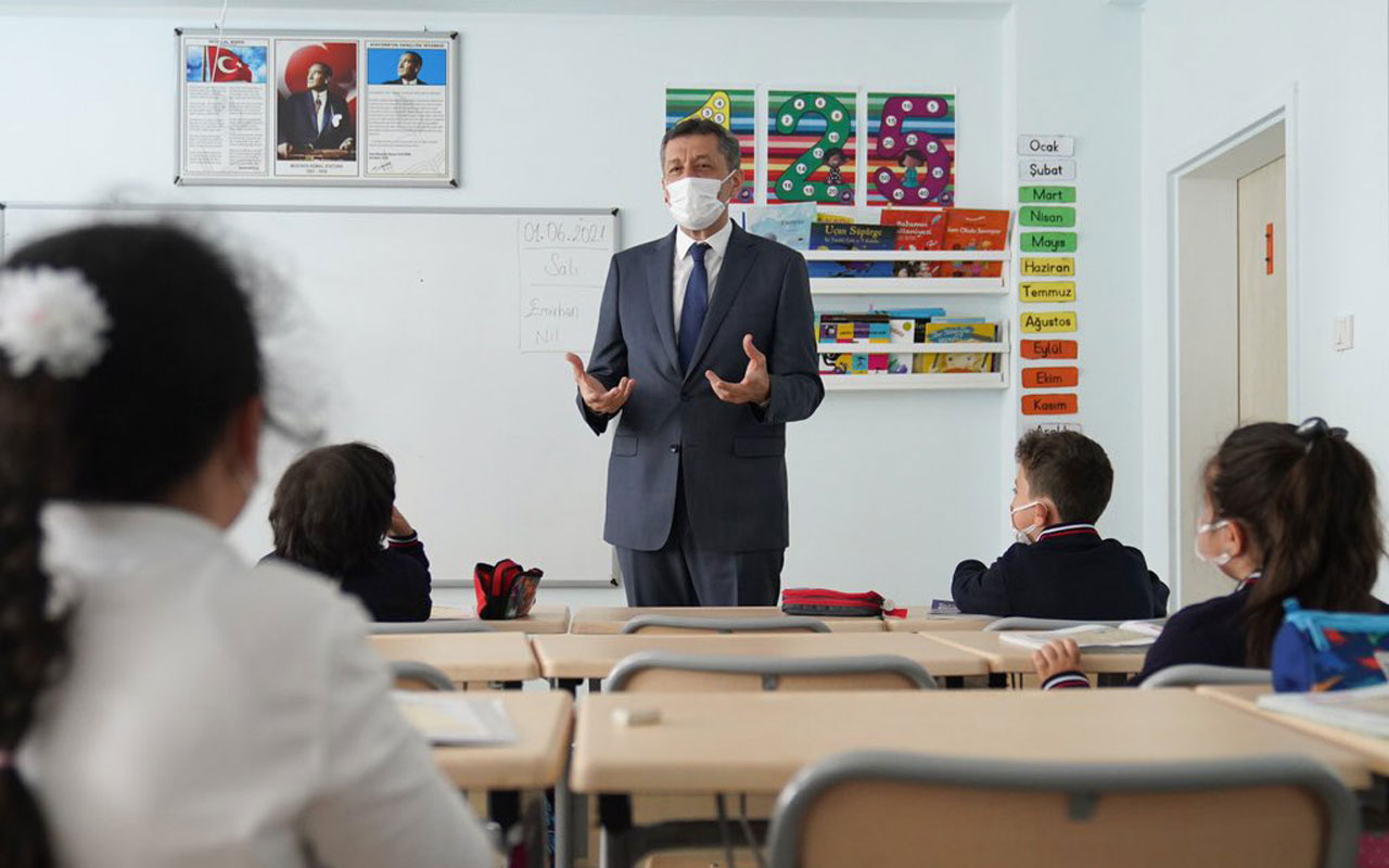 Ortaokul ve liseler için yüz yüze eğitim başladı
