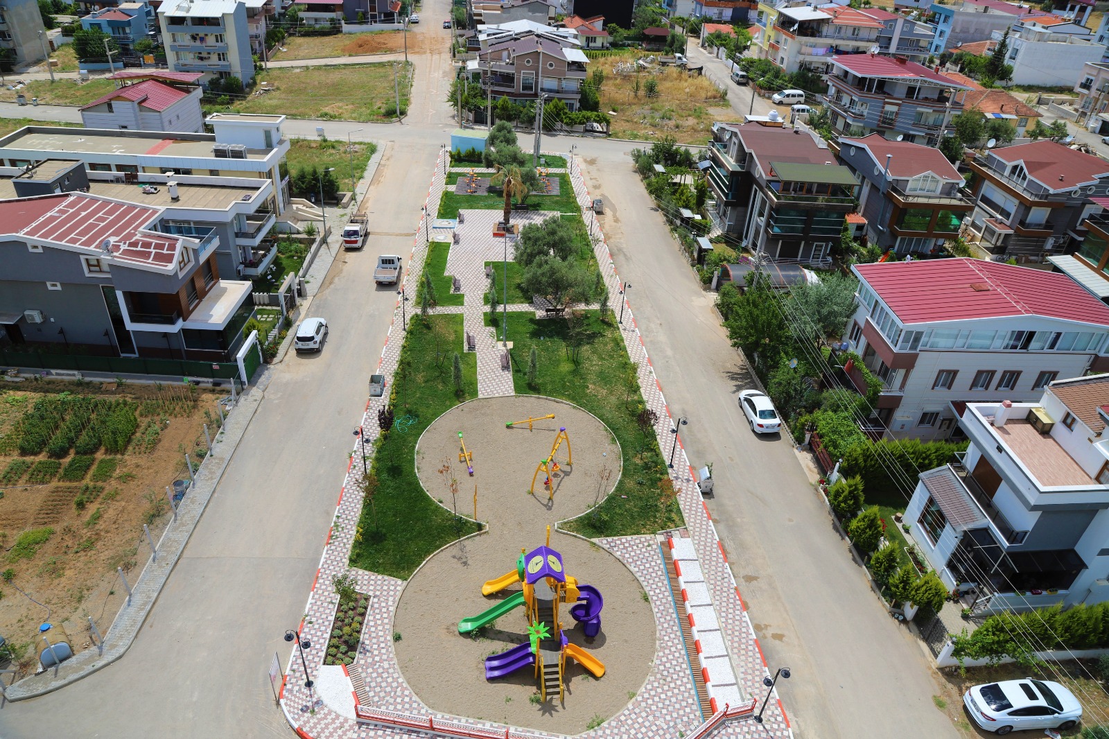 İzmir Menderes'e yeni parklar
