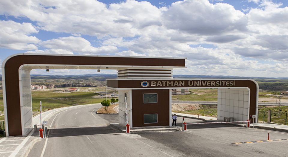 Batman Üniversitesi için 9 isim Köşk'te