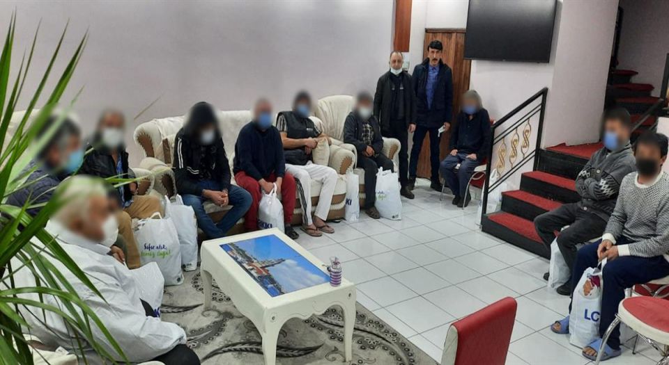 Erzincan'da sokakta yaşayan evsizler otellere yerleştirildi