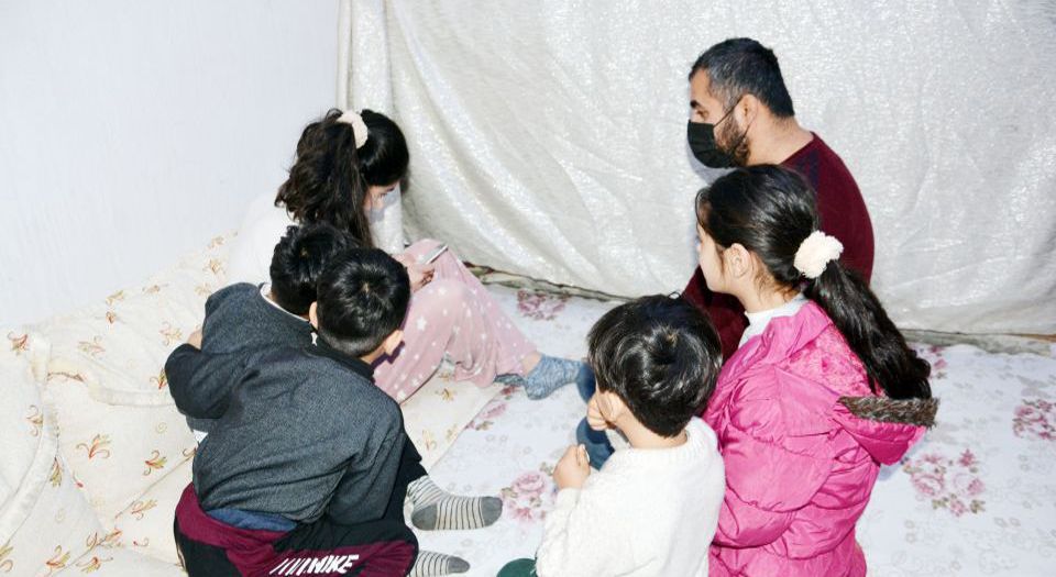 Batman'da 5 kardeşin uzaktan eğitim azmi!