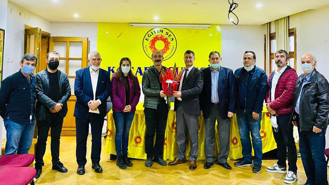 Kocaeli'de Eğitim-Sen'e İzmit Belediyesi'nden ziyaret