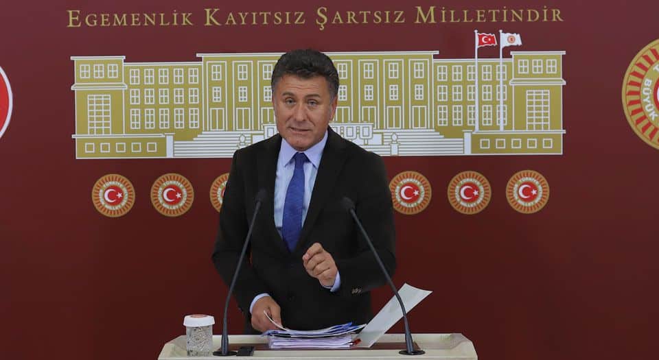 CHP: "Zeytin üreticisinin çığlığına kulak tıkamayın"