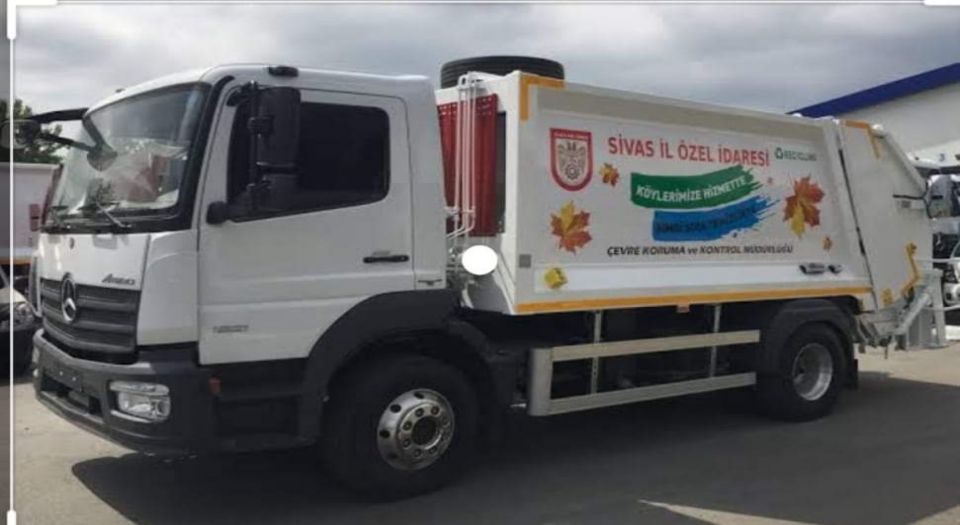 Sivas İl Özel İdare'den Gürün'e çöp kamyonu