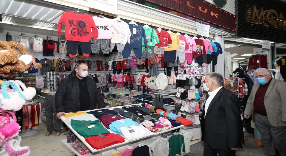 Memduh Büyükkılıç'tan esnafa ziyaret