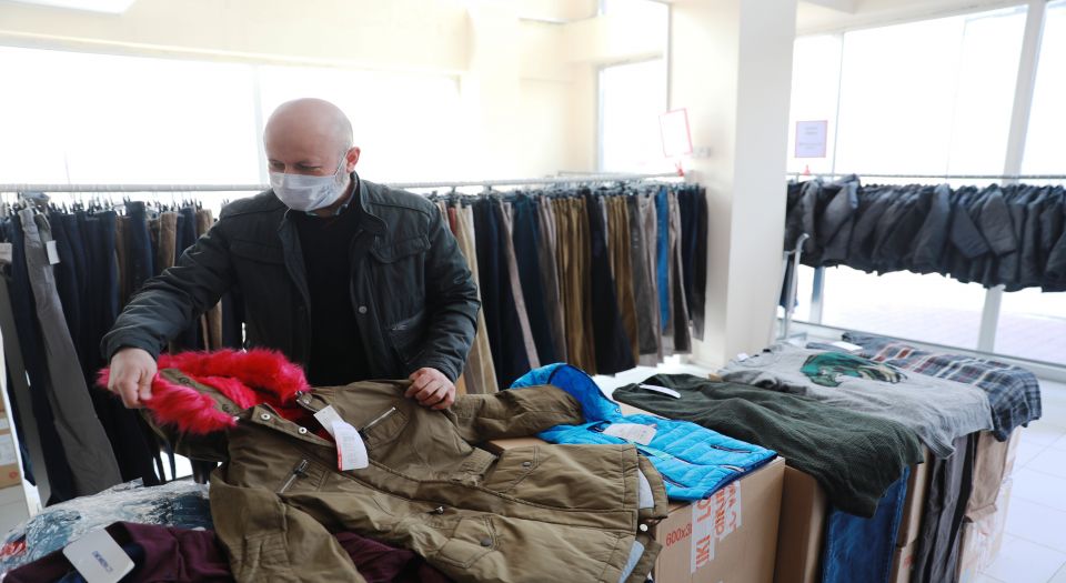 Kocasinan'da ihtiyaç sahiplerine kışlık kıyafet